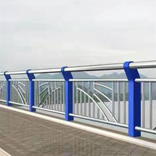 滄州不銹鋼碳素鋼復(fù)合管護(hù)欄廠家 滄州不銹鋼碳素鋼復(fù)合管護(hù)欄廠家